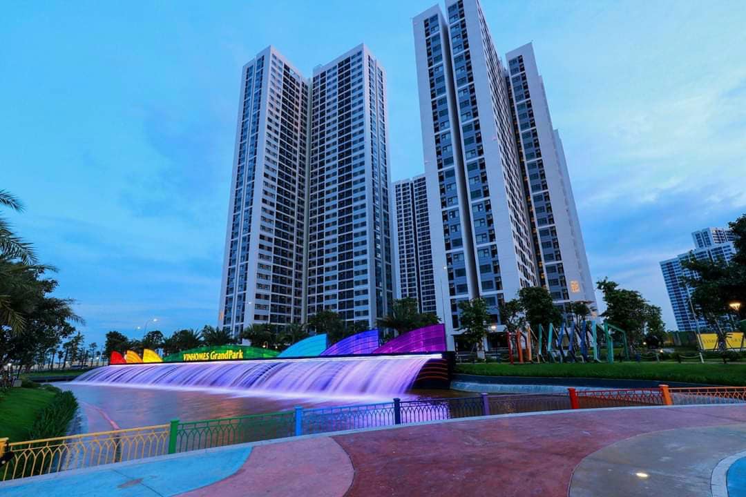 tiến độ phân khu the rainbow vinhomes grand park